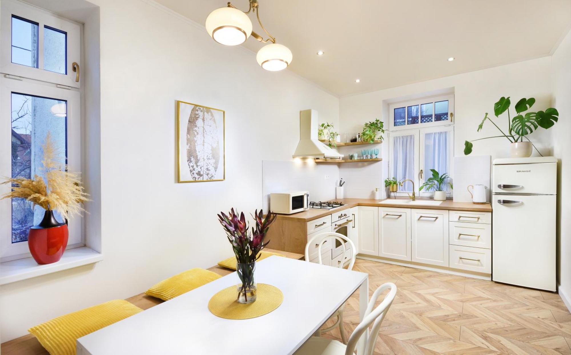 Bonton Apartments Kezmarok Bagian luar foto